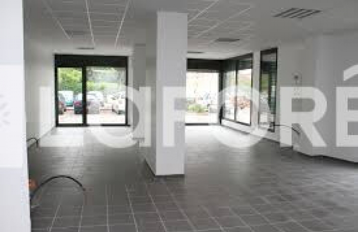 Location Local commercial 90m² Baie Mahault