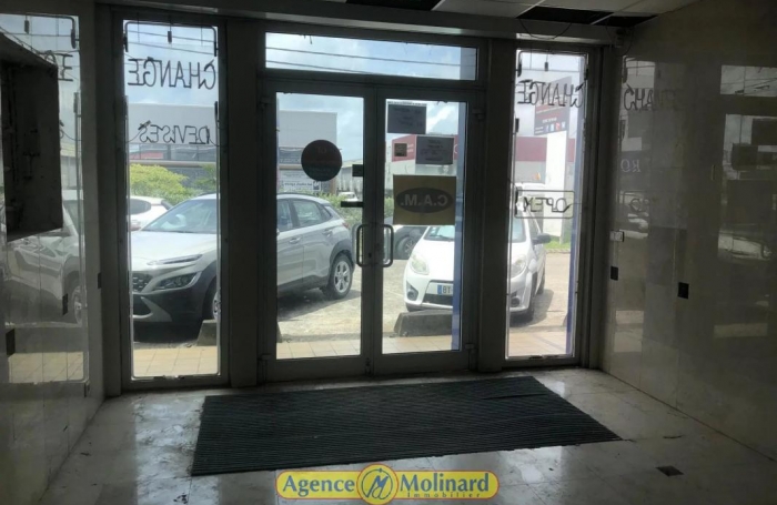 Vente Local commercial 283m&sup2; Baie Mahault