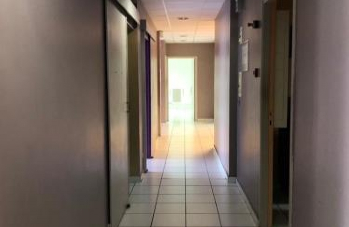 Location Local commercial 250m&sup2; Le Port