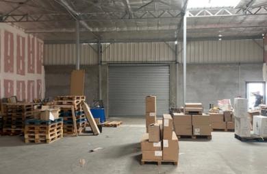 Location Entrepot 381m² Pointe-à-Pitre
