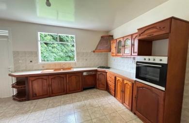 Location Maison 194.58m&sup2; 5 pièces Capesterre Belle Eau