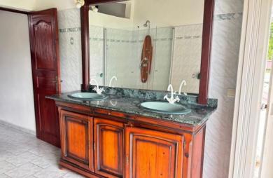 Location Maison 194.58m&sup2; 5 pièces Capesterre Belle Eau