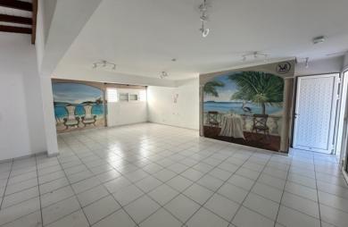 Vente Local commercial 82m&sup2; Saint François