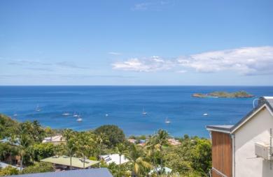 Bouillante Exceptionnel ensemble immobilier de 6 appartements avec Vue Imprenable sur la mer !