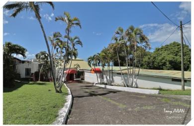 Vente Divers 723m&sup2; 5 pièces Gourbeyre