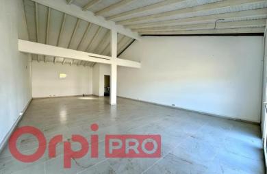 Location Local commercial 70m&sup2; Saint François