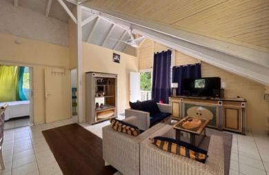 Maison en location 950 € par mois avec terrasse à Petit-Bourg