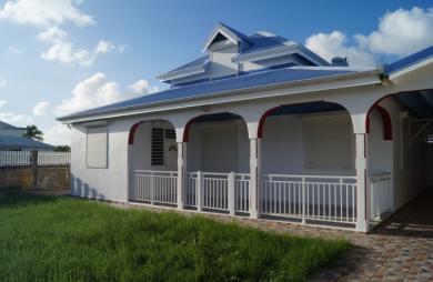 A vendre  Villa T4    Résidence  Marly à Sainte-Anne