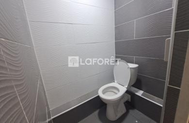 Location Divers 600m² Les Abymes