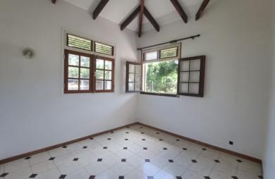 Gourbeyre (Bisdary)-Belle maison individuelle T5