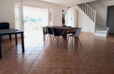 Location Maison 109.69m&sup2; 4 pièces Sainte Rose