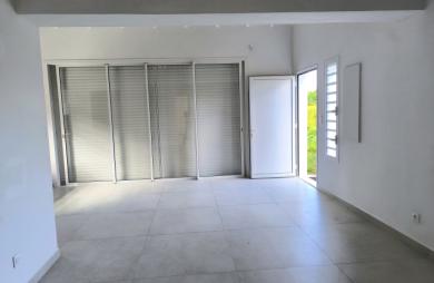 Villa F5 récente - Secteur Vernou à Petit-Bourg