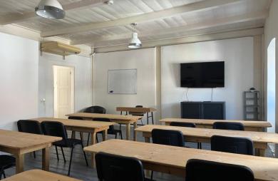 BASSE-TERRE - Immeuble avec bureaux en très bon état - libre d