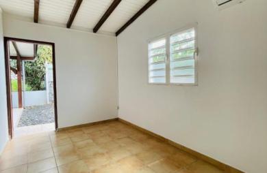 Location Maison 75.56m&sup2; 3 pièces Petit-Canal