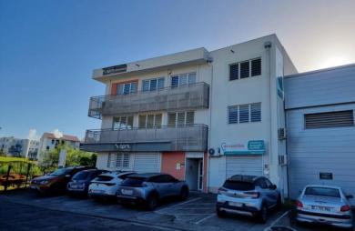 Location Local commercial 50m&sup2; 1 pièce Rivière Salée