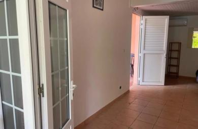 Location Appartement 30m&sup2; 1 pièce La Trinité