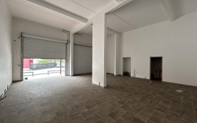 Rivière Pilote - Local professionnel 96 m² - 2500€ HT/Mois