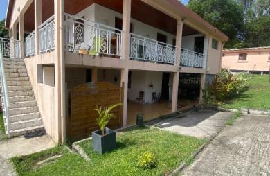 Location Local commercial 85m² Rivière Salée