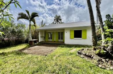 ENTRE DEUX 97414 - VILLA F6 DE PLAIN PIED - TERRAIN PLAT - SECTEUR PAISIBLE