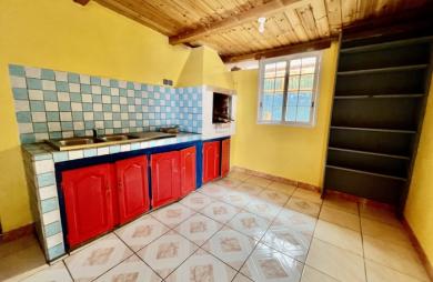 PETITE ILE 97429 - VILLA DE PLAIN PIED - HABITABLE DE SUITE - GARAGE - FACILE D