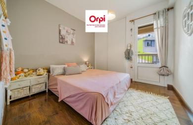 Vente Appartement 92m&sup2; 4 pièces Saint Gilles Les Hauts