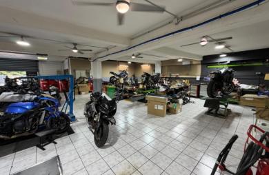 Vente Local commercial 2342m&sup2; Saint-Pierre