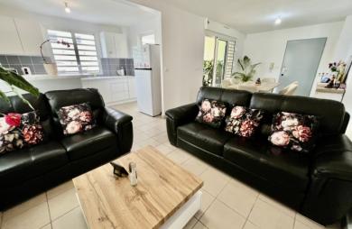 SAINT JOSEPH 97480 - APPARTEMENT F3  LUMINEUX ET CONFORTABLE - BEAUX VOLUMES - PROCHE CENTRE VILLE