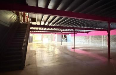Entrepôt ZI CHAUDRON de 600 m2 + 575 m2 mezzanine