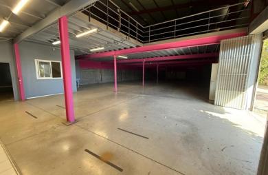 Entrepôt ZI CHAUDRON de 600 m2 + 575 m2 mezzanine