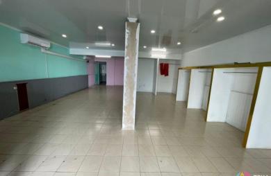 Location Local commercial 3 pièces Saint-Benoît