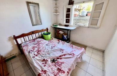 SAINT JOSEPH 97480 - ENSEMBLE IMMOBILIER BIEN SITUÉ - GARAGE - TRAVAUX À PRÉVOIR - VUE DÉGAGÉE