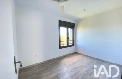 Vente Divers 87m&sup2; 4 pièces Etang-Sale