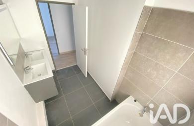 Vente Divers 87m&sup2; 4 pièces Etang-Sale