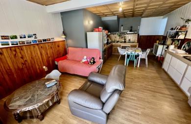 PETITE ÎLE 97429 - ENSEMBLE IMMOBILIER EN BON ETAT GÉNÉRAL - BON RENDEMENT LOCATIF - MAGNIFIQUE VUE MER