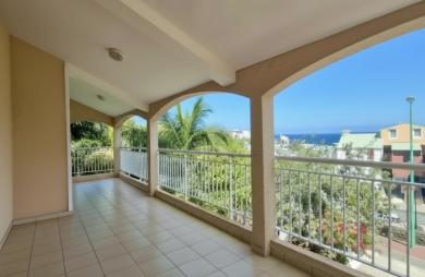 Vente Maison 204m&sup2; 8 pièces Saint Gilles les Bains