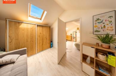 Vente Maison 187.00m&sup2; 8 pièces Saint-Leu