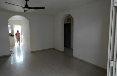VILLA F4  l éperon ST GILLES LES HAUTS