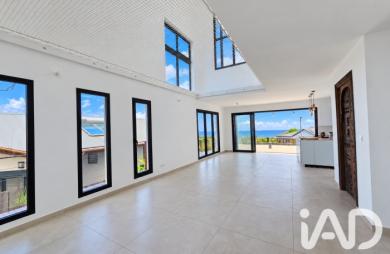 Vente Maison 170m&sup2; 6 pièces Saint Gilles Les Hauts