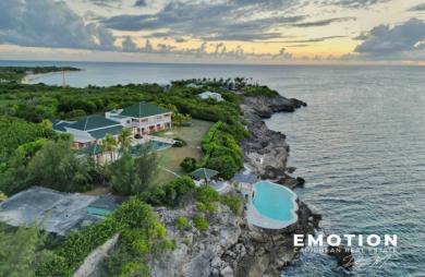 Propriété exclusive aux Terres Basses - Villa de 6 chambres vue mer avec une piscine d