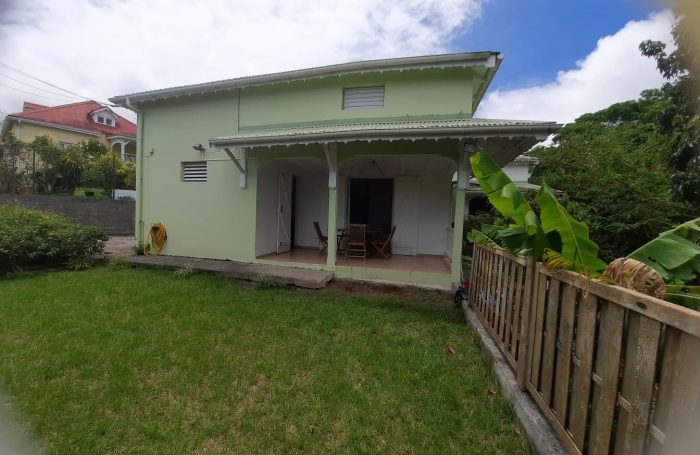 Location Maison 97120