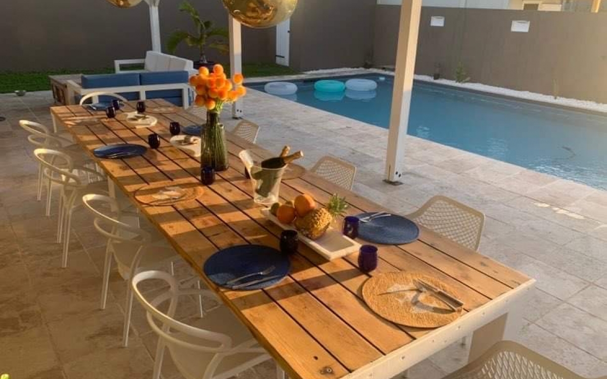 MAISON 202M2 +BUNGALOW + PISCINE 610000€