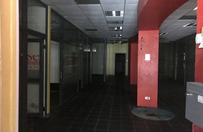 Location Local commercial 378m² Basse-Terre