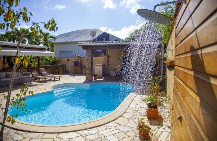 Vente Maison 228m&sup2; 8 pièces Gosier