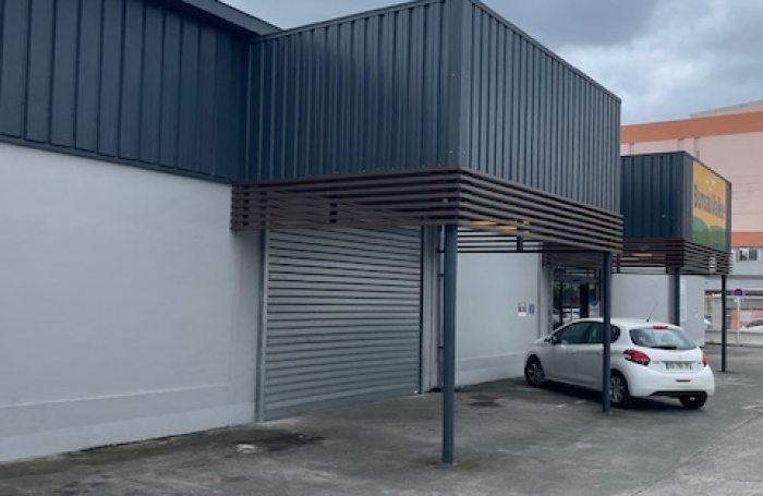 Location Local commercial 381m&sup2; Pointe-&agrave;-Pitre