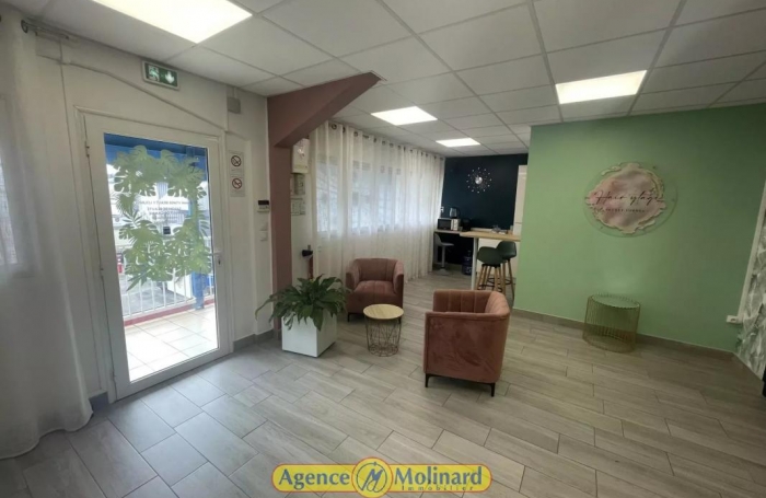 Location Local commercial 73m&sup2; Les Abymes