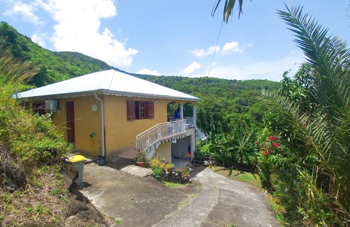 POINTE NOIRE - Maison T4 120 m2 à vendre 299 000 € - JOLIE VUE sur la MER et les MONTAGNES