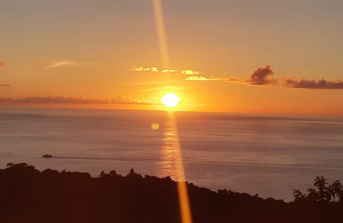 POINTE NOIRE - Maison T4 120 m2 à vendre 299 000 € - JOLIE VUE sur la MER et les MONTAGNES