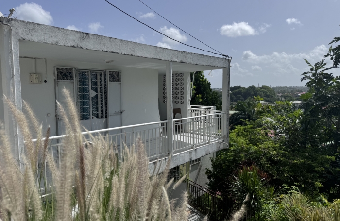 Maison composée de deux logements à Dugazon