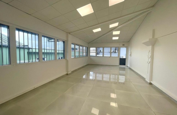 Location Bureaux 47m² Baie Mahault