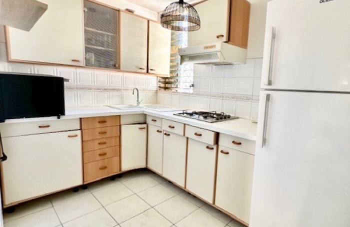 A VENDRE ! Appartement T3 avec terrasse de 38m2 &agrave; la Marina de Pointe-&agrave;-Pitre   Exclusivit&eacute;